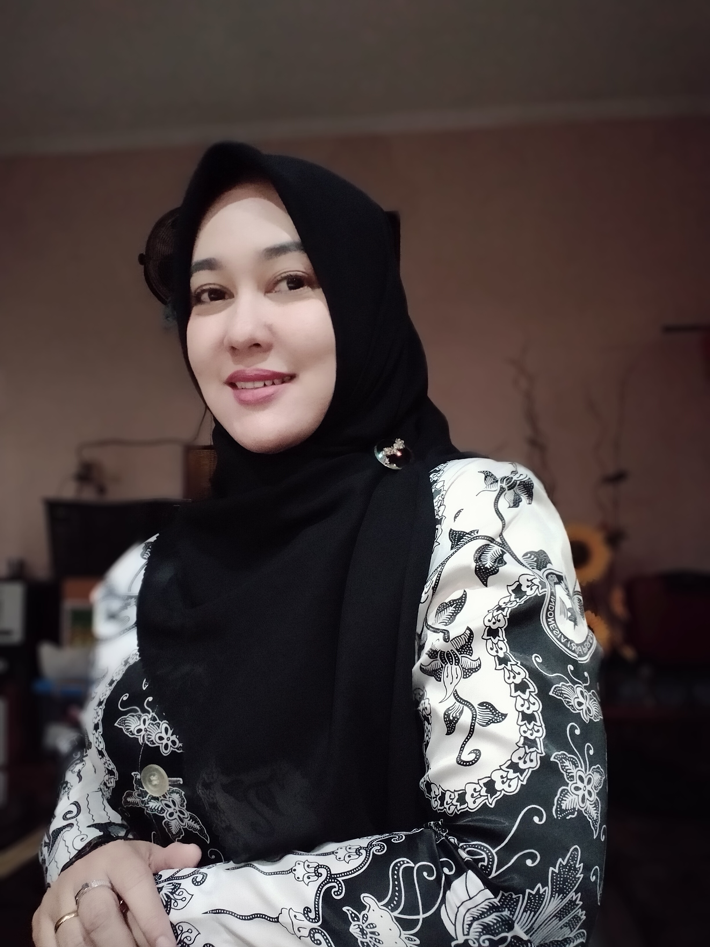 Dr. Yuyun Sri Yuniarti, M.Pd